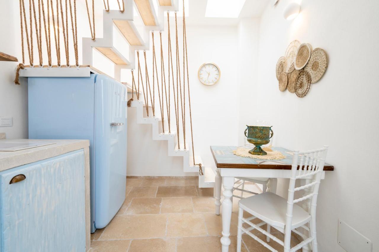 Apulia Charming Suites - Casa Lonfo Suite Sole Monopoli Exteriör bild