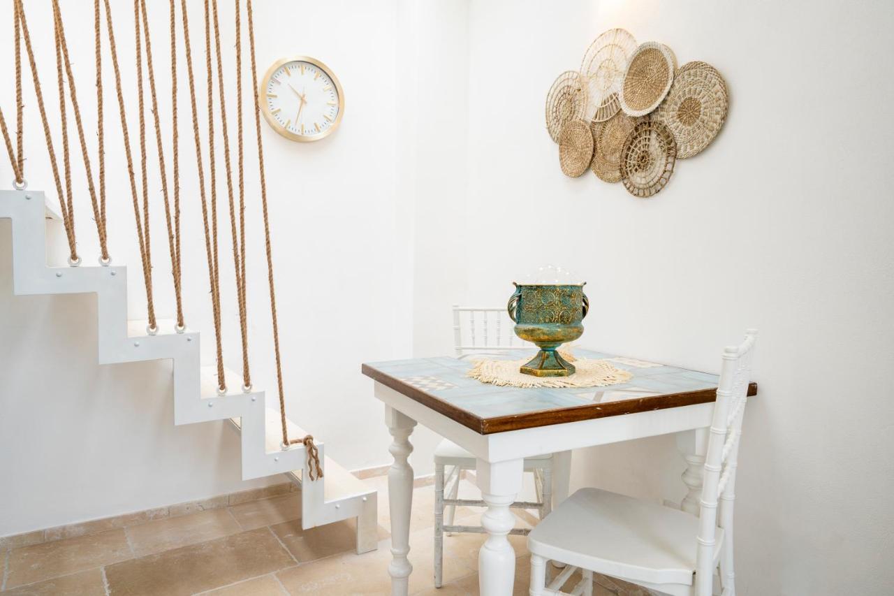 Apulia Charming Suites - Casa Lonfo Suite Sole Monopoli Exteriör bild