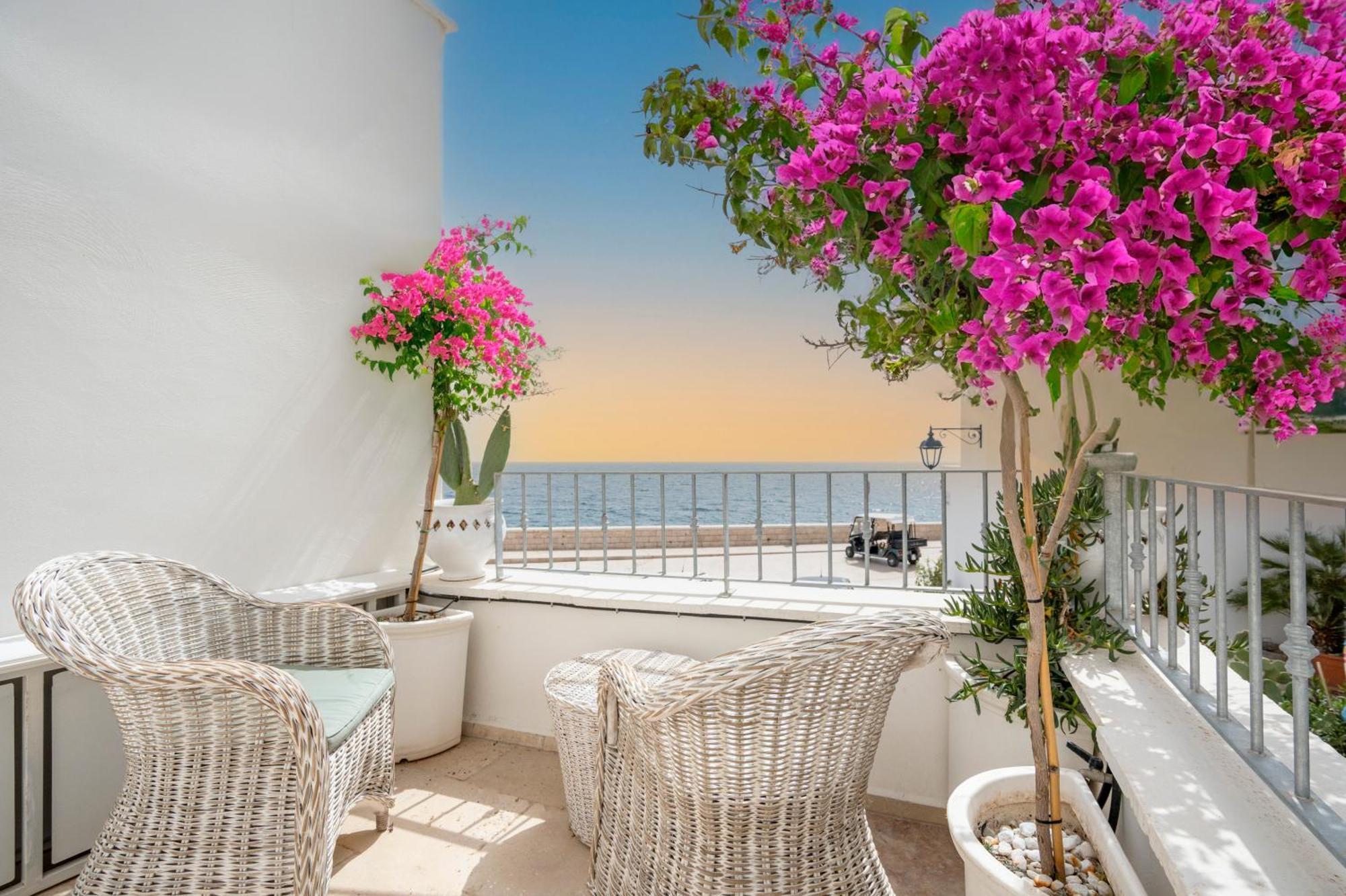 Apulia Charming Suites - Casa Lonfo Suite Sole Monopoli Exteriör bild